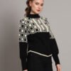 Black & Ivory Modern Nordic Short-Length Winter Sweater Top