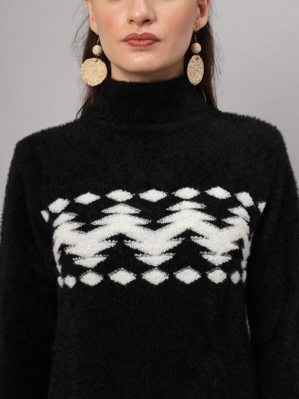 Black & White Chevron Knit Short-Length Winter Sweater Top