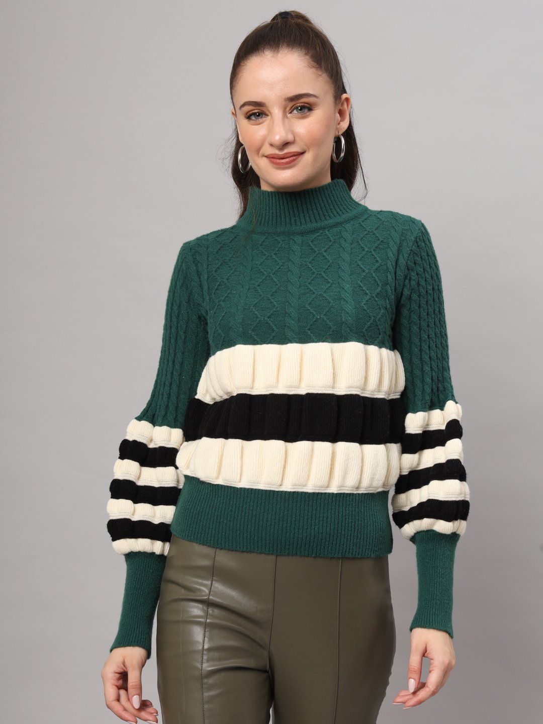Women's dark green, black, and white colorblock chunky ribbed knit short-length winter sweater top with balloon sleeves