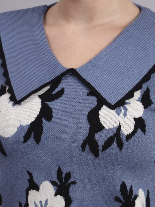 Spread Collar Flower Matrix Design With Premium Acrylic Wool Women Grey Top & Sweater