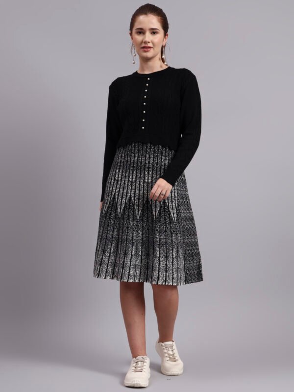 partnerimages_3732970e_J5_BLACK_01_2 Round Neck Color Blocked Acrylic Wool Knitted Women Jumper Dress