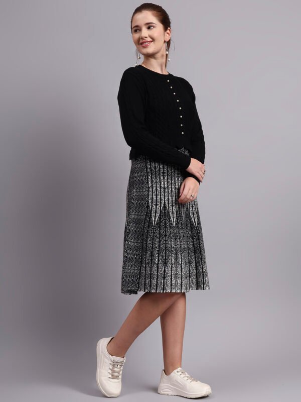 partnerimages_a27951e1_J5_BLACK_01_5 Round Neck Color Blocked Acrylic Wool Knitted Women Jumper Dress